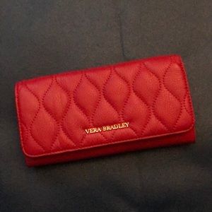 Vera Bradley Women’s Wallet (Red)